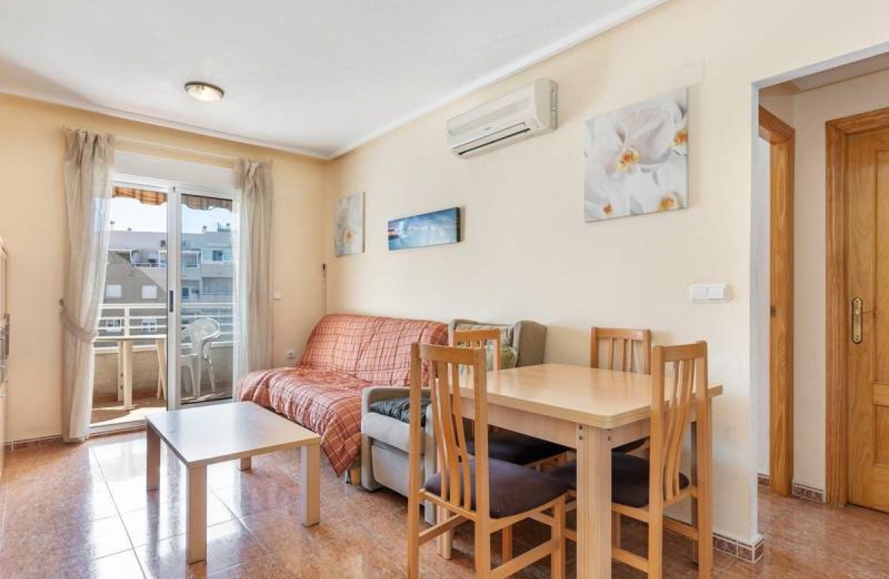 Resale - Apartment - Torrevieja - Centro