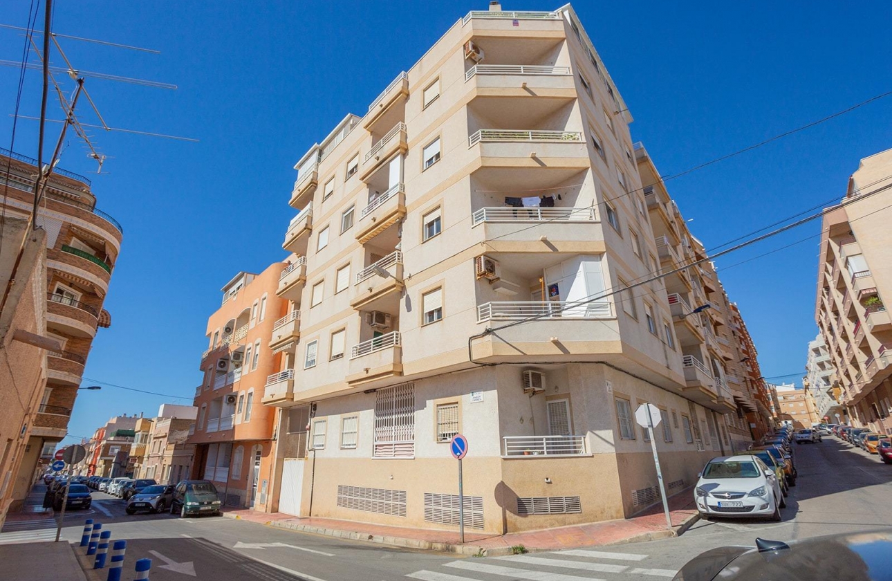 Resale - Apartment - Torrevieja - Centro