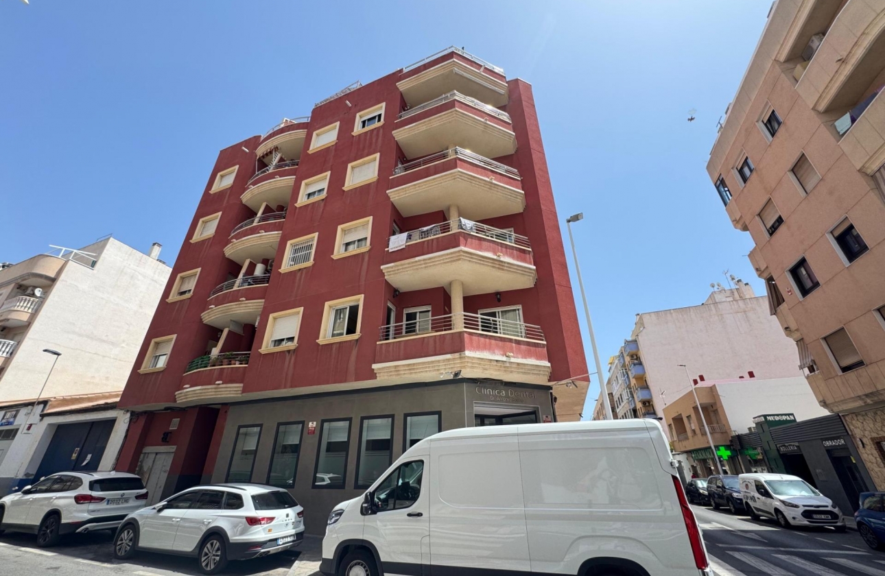 Resale - Apartment - Torrevieja - Centro
