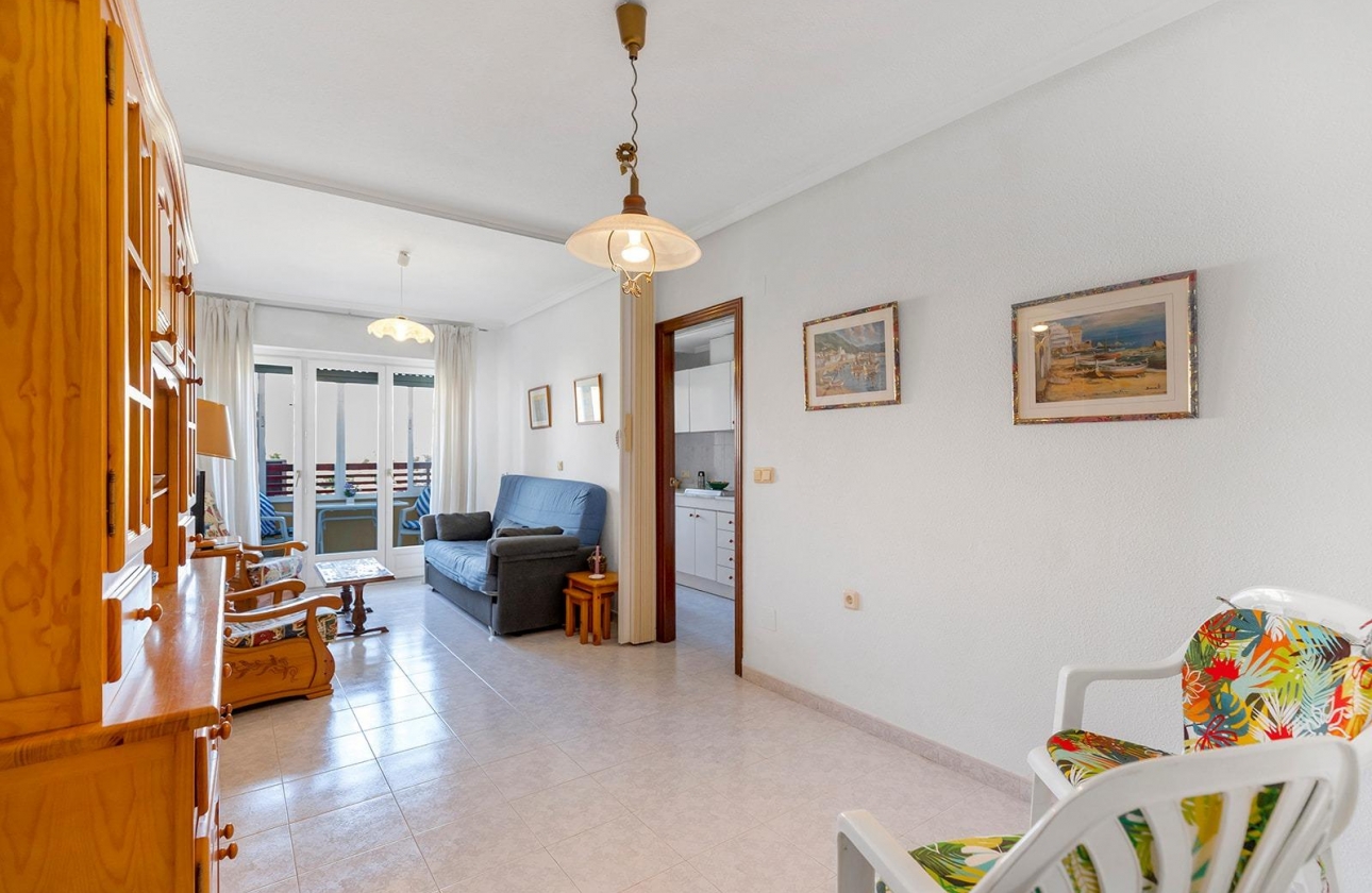 Resale - Apartment - Torrevieja - Centro