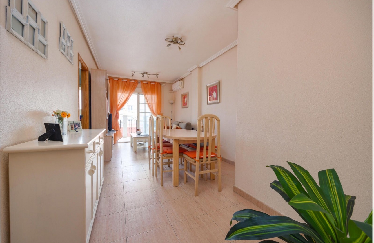 Resale - Apartment - Torrevieja - Centro