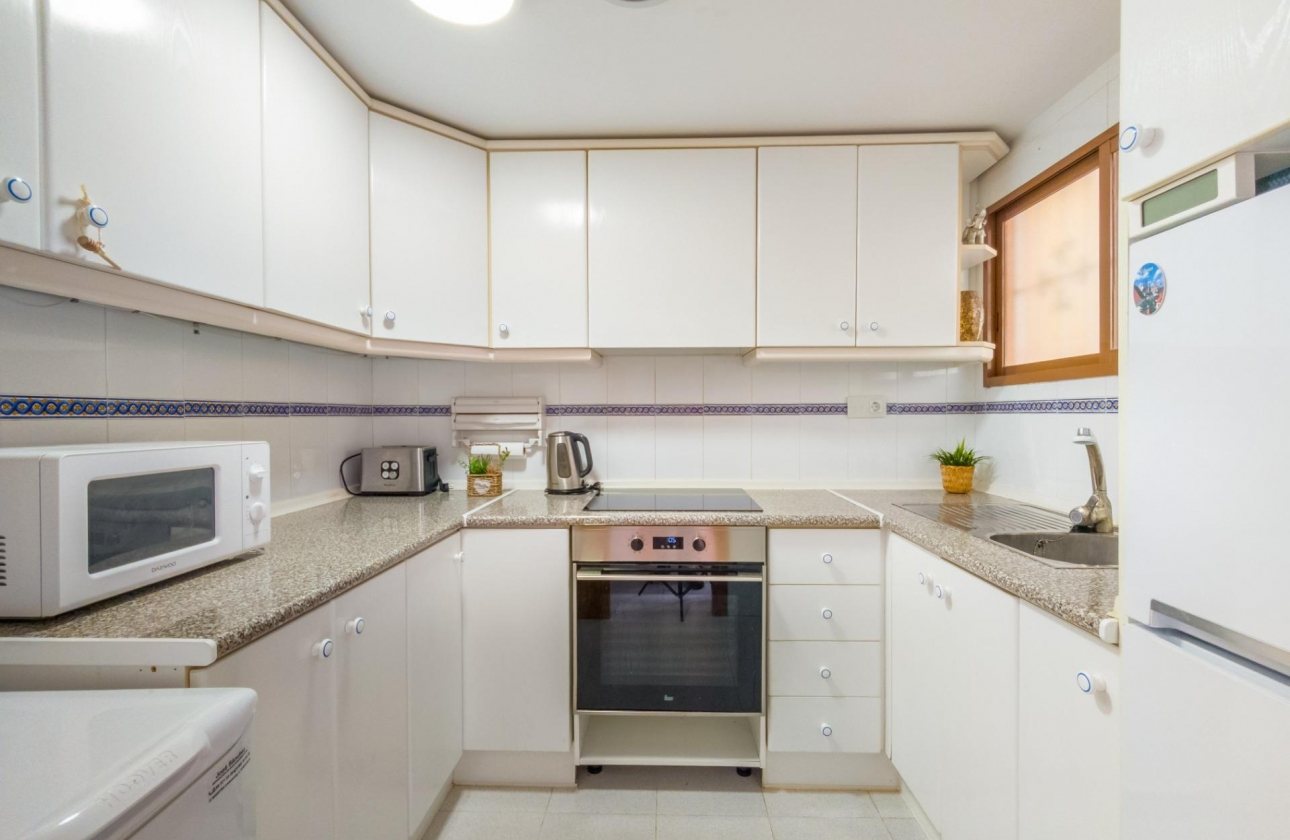 Resale - Apartment - Torrevieja - Centro