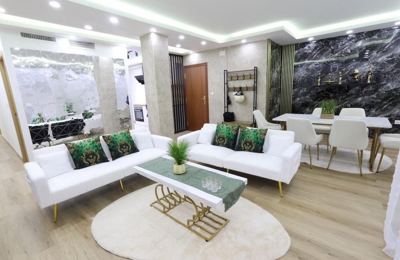 Resale - Apartment - Torrevieja - Centro