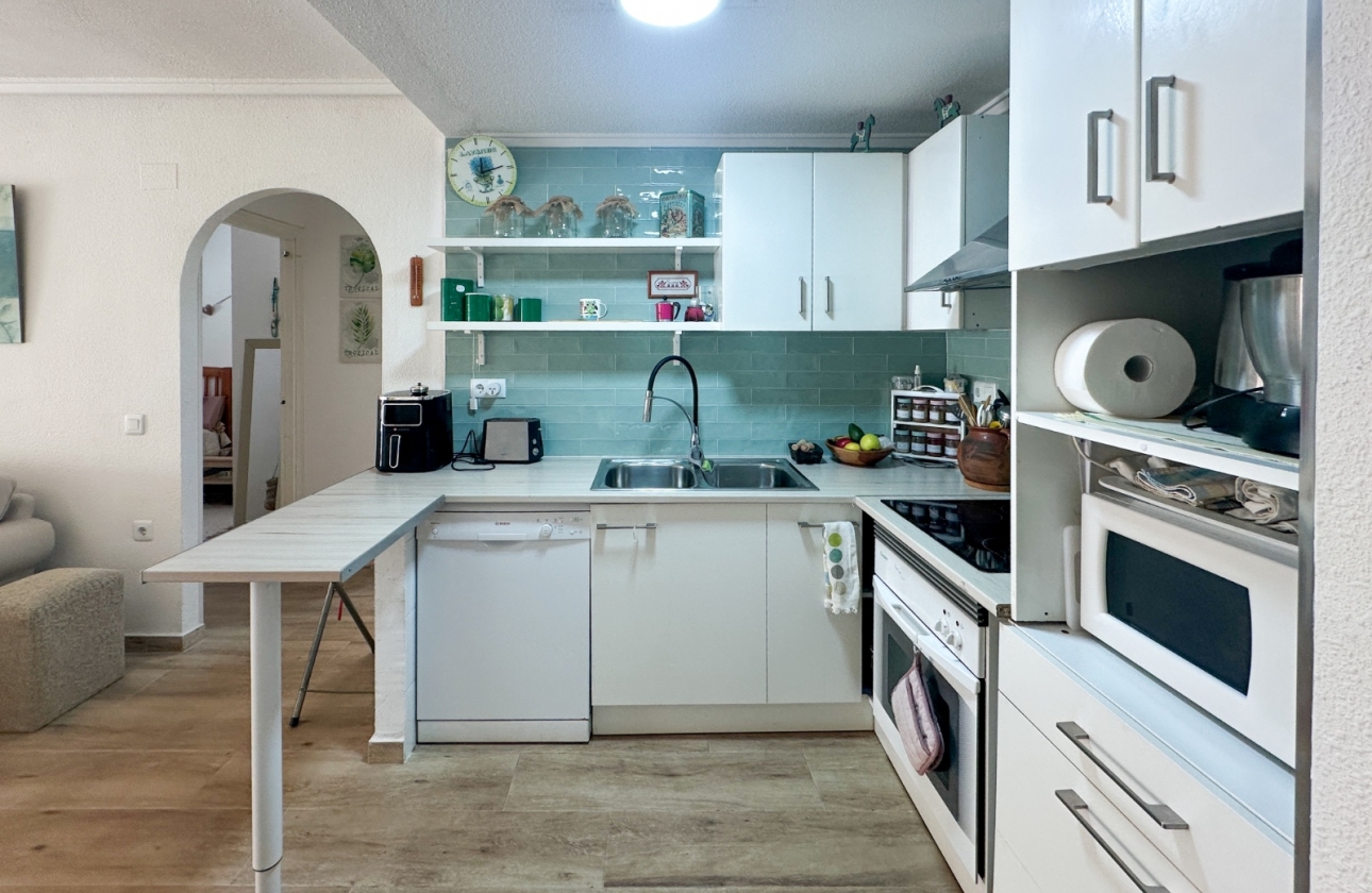 Resale - Apartment - Torrevieja - Centro