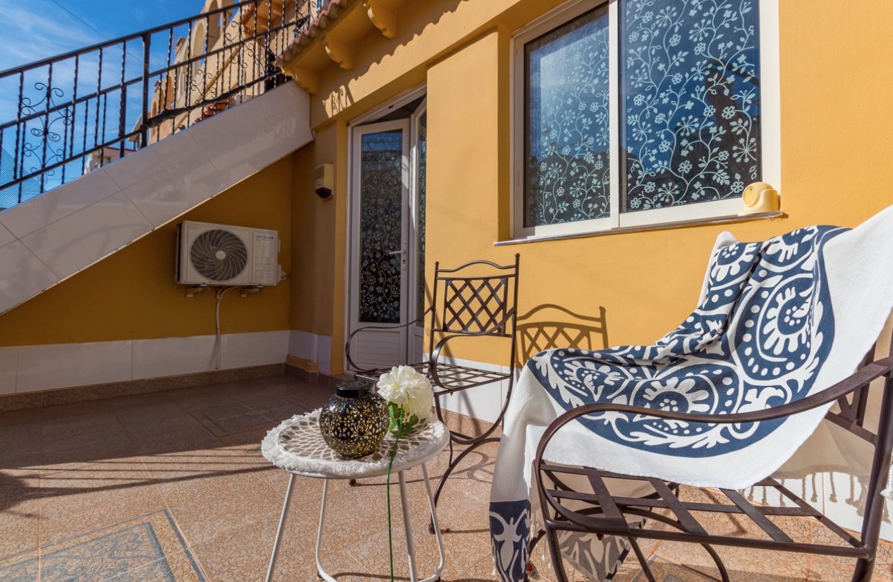 Resale - Apartment - Torrevieja - El Chaparral