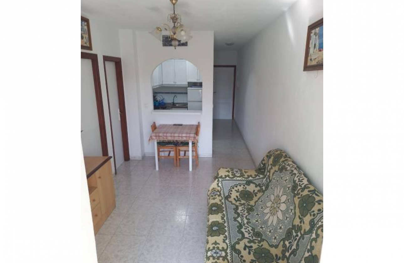 Resale - Apartment - Torrevieja - Estacion de autobuses