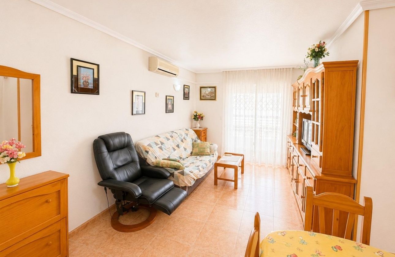 Resale - Apartment - Torrevieja - Estacion de autobuses