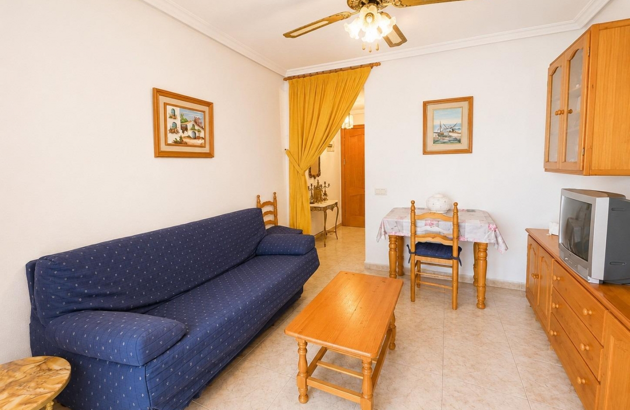 Resale - Apartment - Torrevieja - Estacion de autobuses