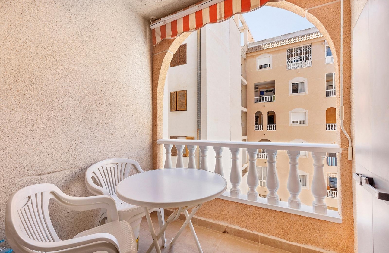 Resale - Apartment - Torrevieja - Habaneras