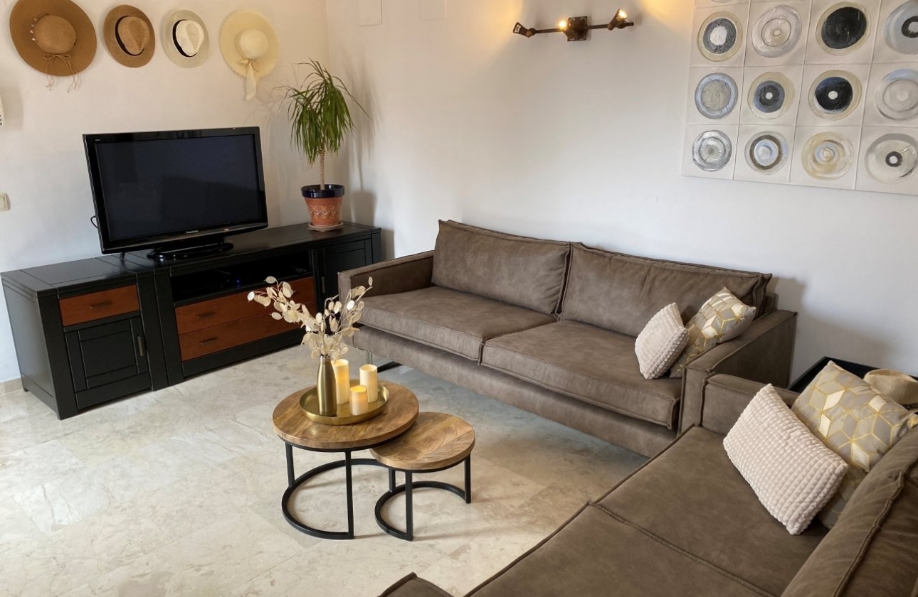 Resale - Apartment - Torrevieja - La Entrada