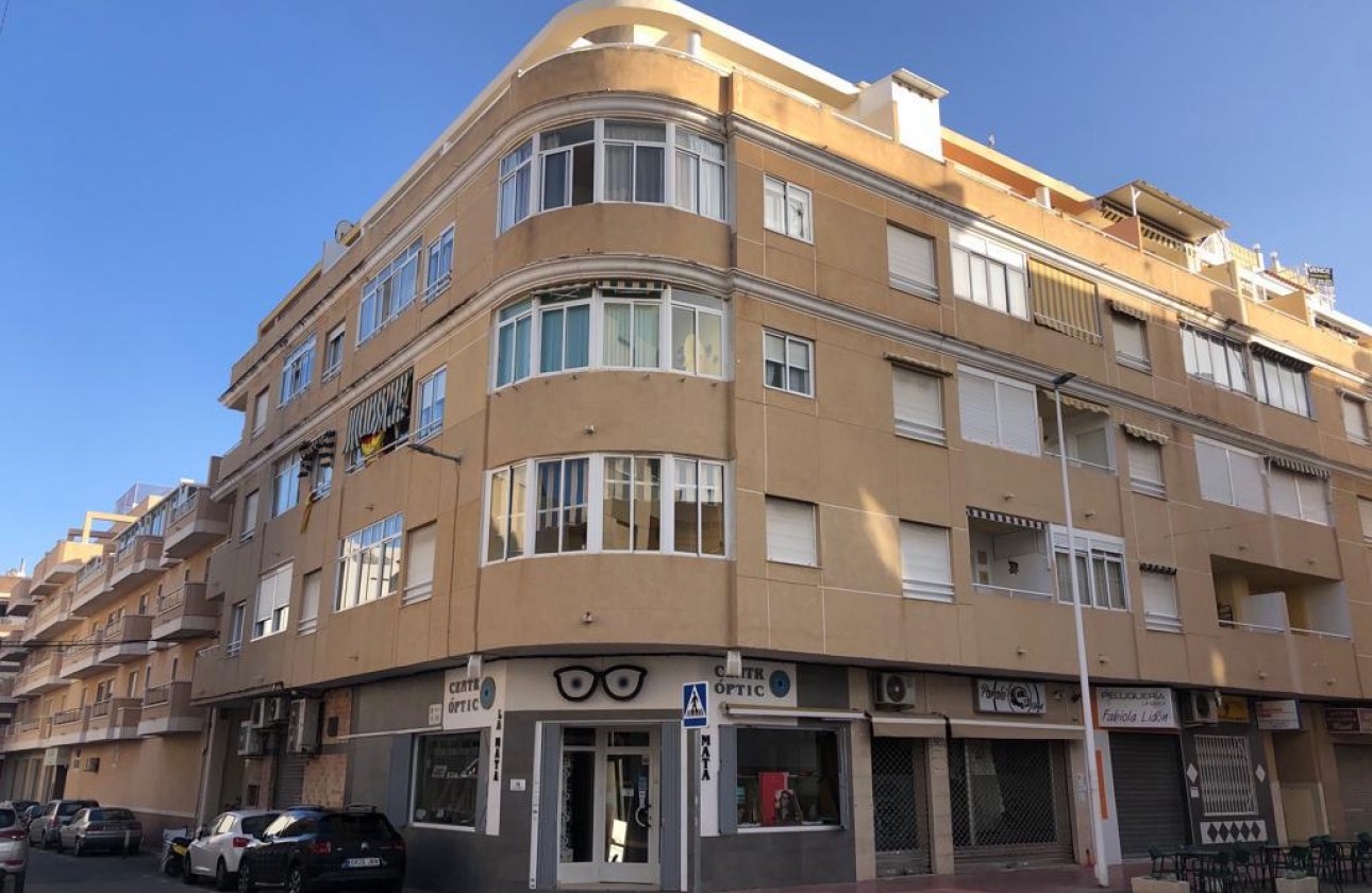 Resale - Apartment - Torrevieja - La Mata