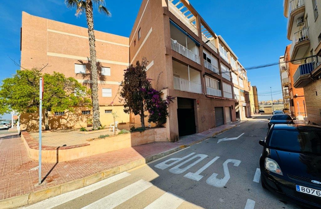 Resale - Apartment - Torrevieja - La Mata