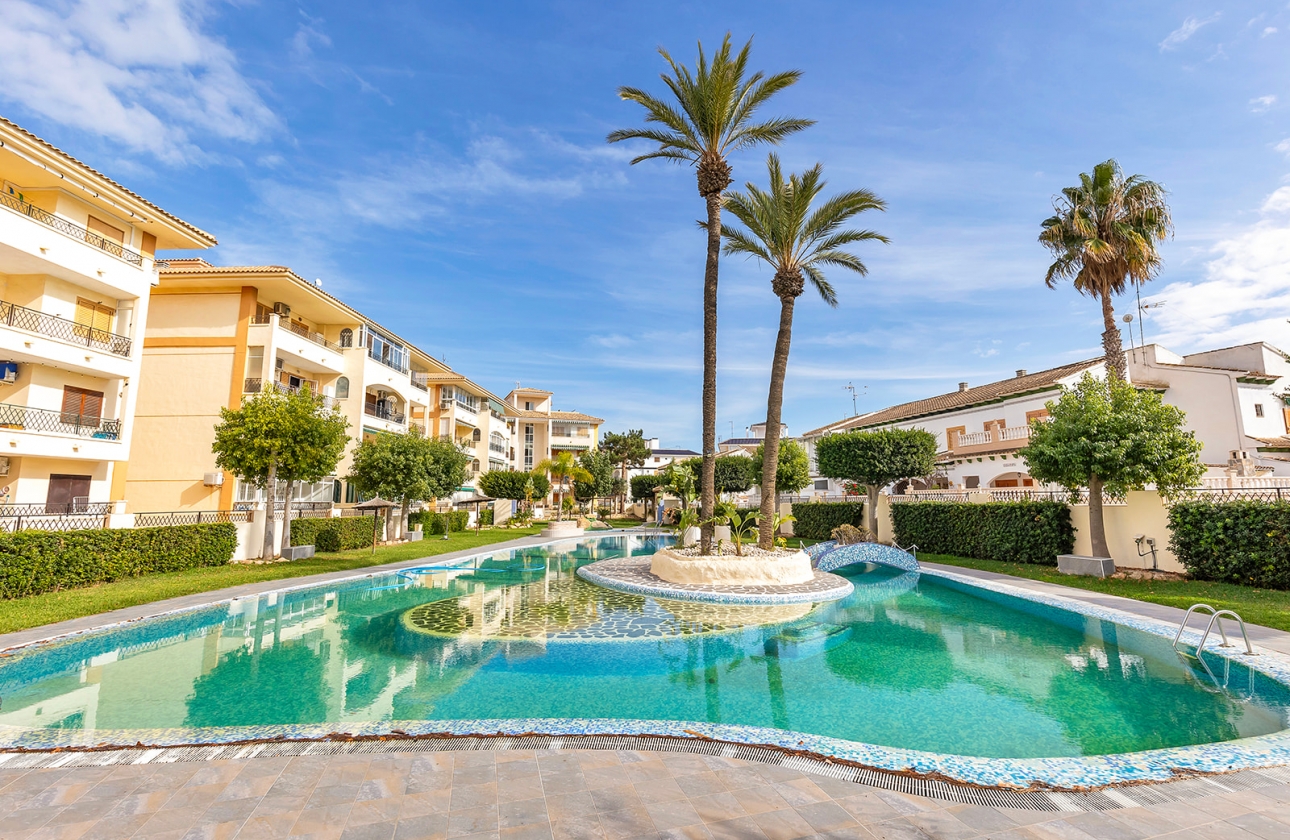 Resale - Apartment - Torrevieja - La Mata