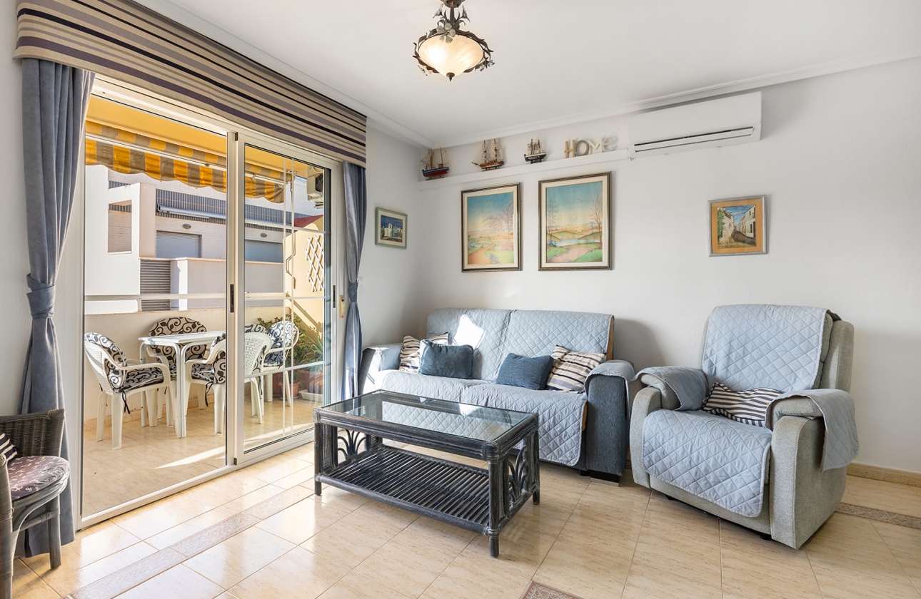 Resale - Apartment - Torrevieja - La Mata