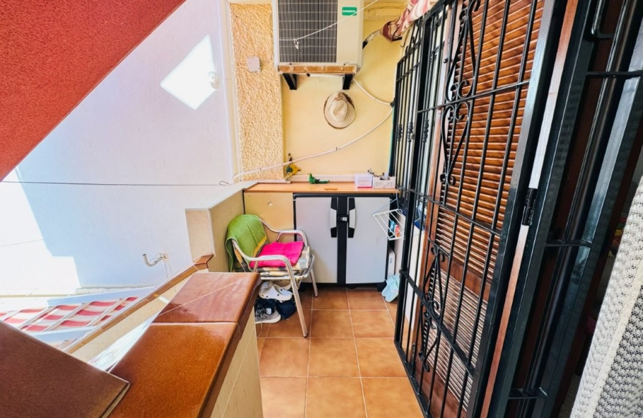 Resale - Apartment - Torrevieja - La Mata