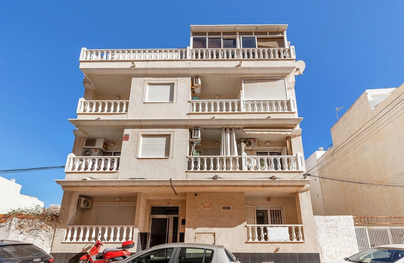Resale - Apartment - Torrevieja - La Mata