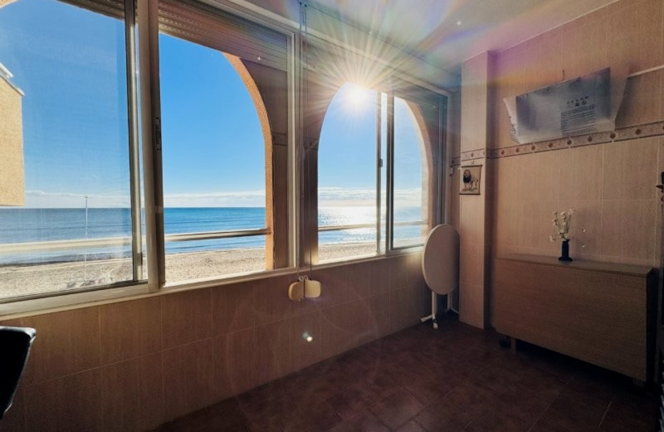 Resale - Apartment - Torrevieja - La Mata