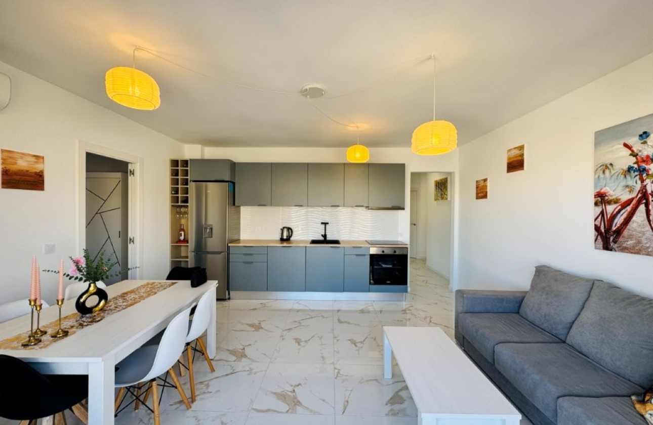 Resale - Apartment - Torrevieja - La Mata