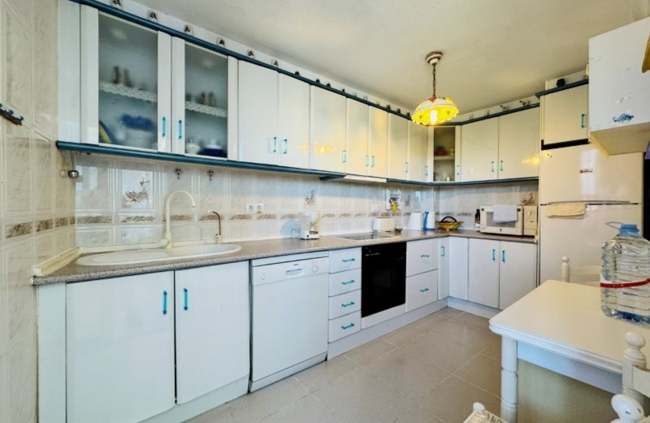 Resale - Apartment - Torrevieja - La Mata