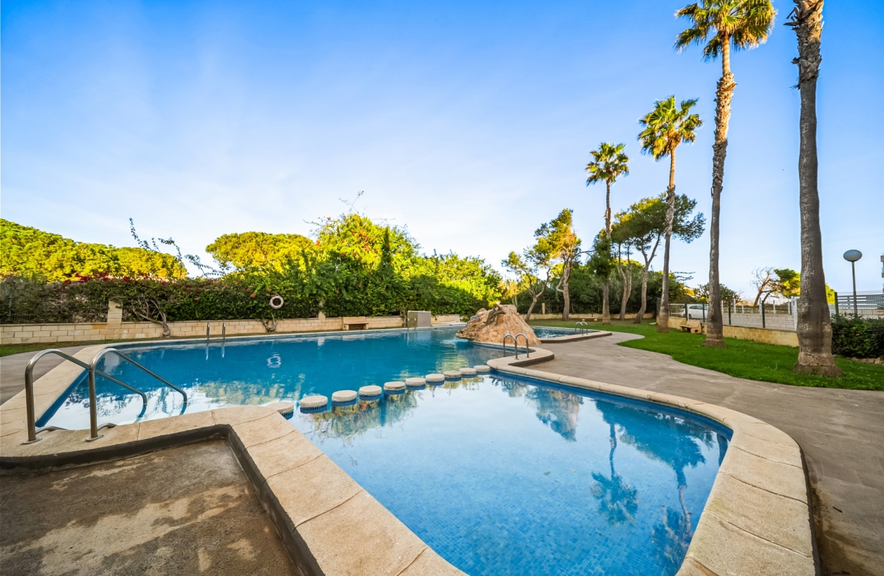 Resale - Apartment - Torrevieja - La Mata