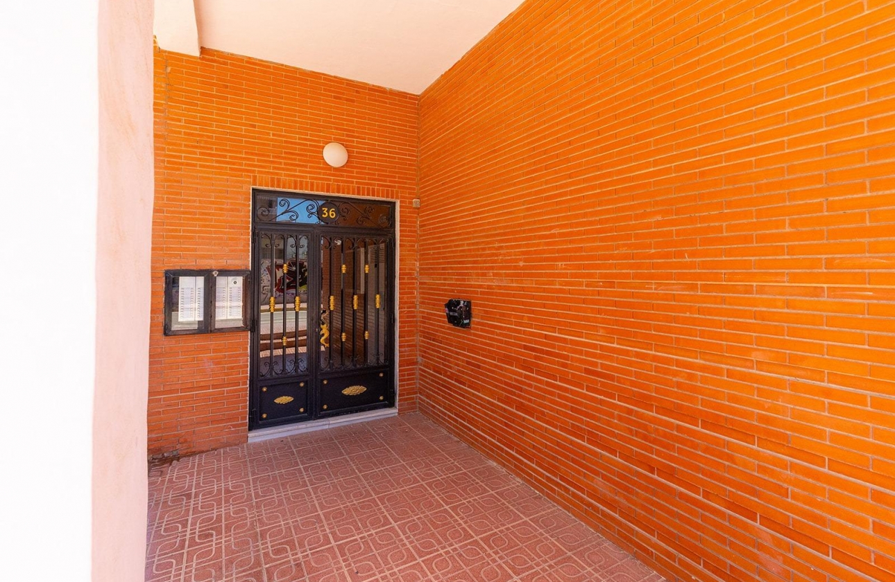 Resale - Apartment - Torrevieja - La Mata