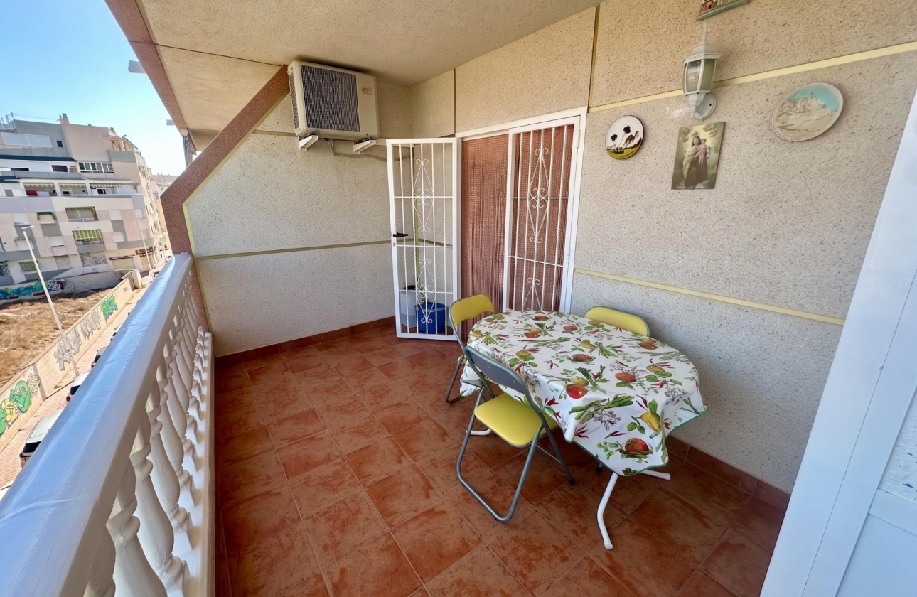 Resale - Apartment - Torrevieja - La Mata