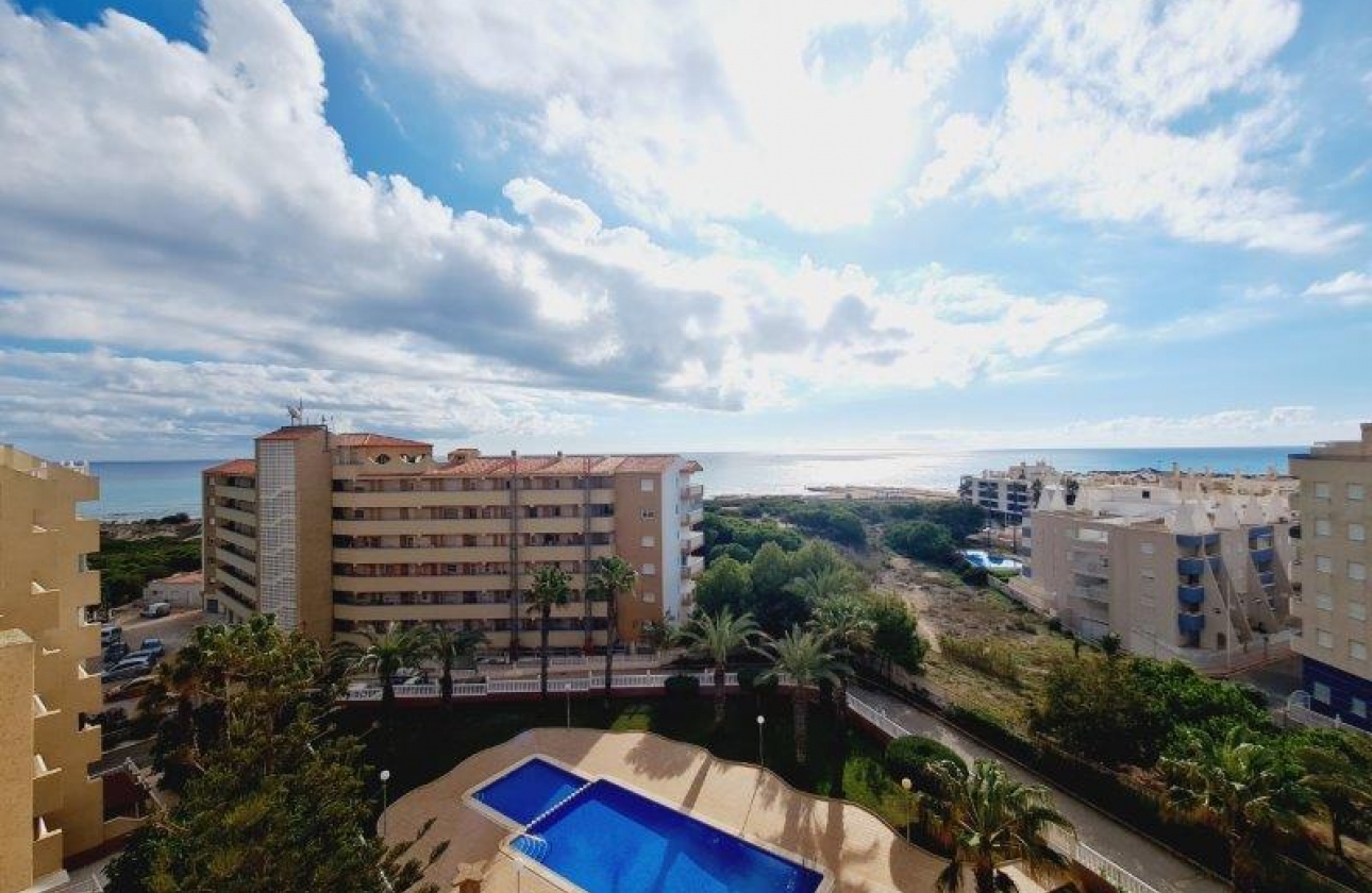 Resale - Apartment - Torrevieja - La Mata