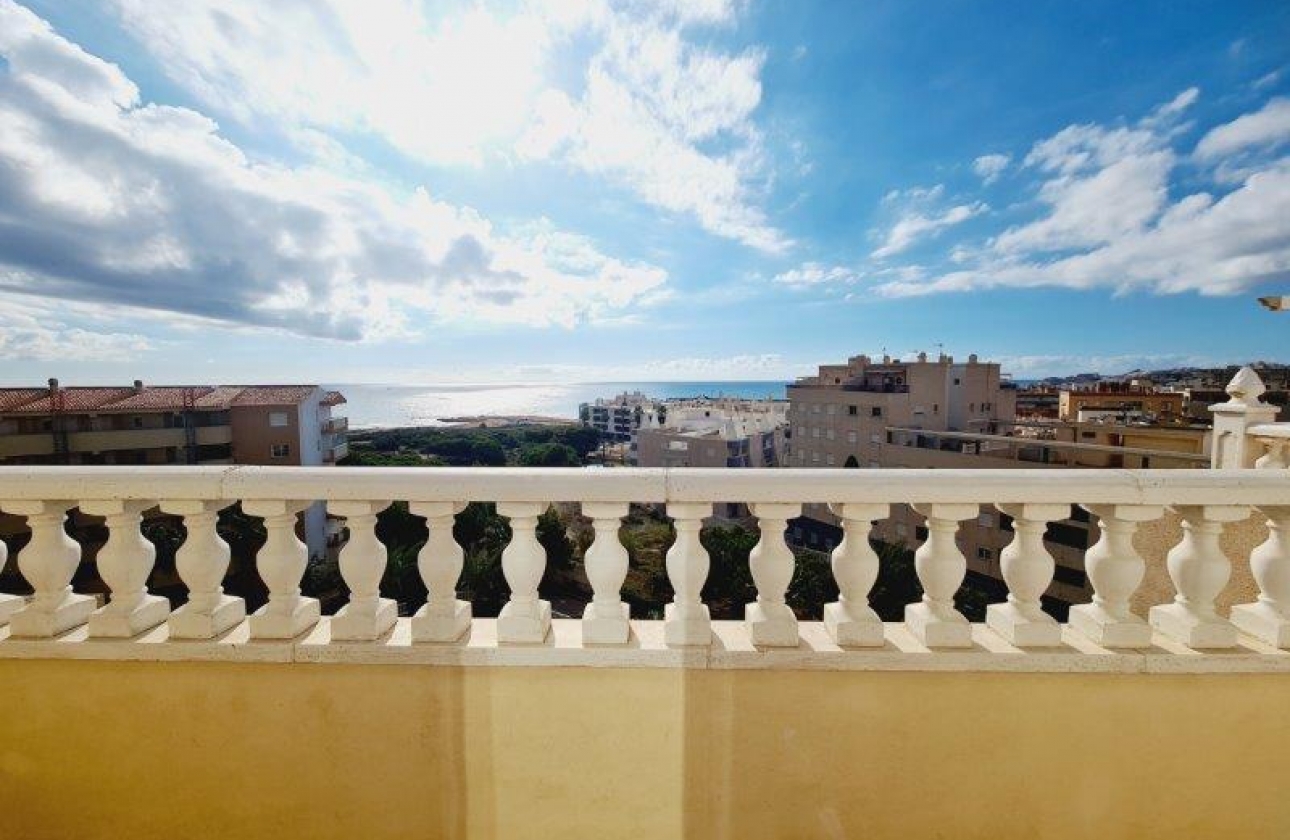 Resale - Apartment - Torrevieja - La Mata