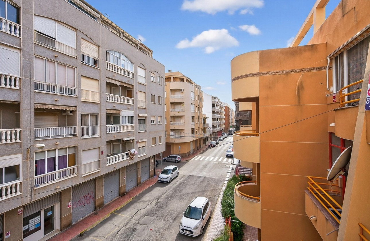 Resale - Apartment - Torrevieja - Playa de los Locos