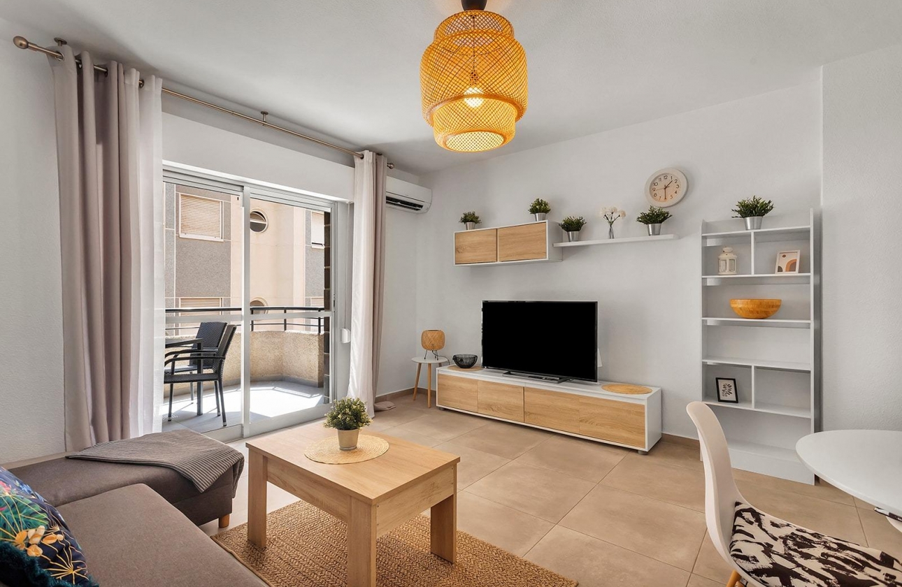 Resale - Apartment - Torrevieja - Playa de los Locos