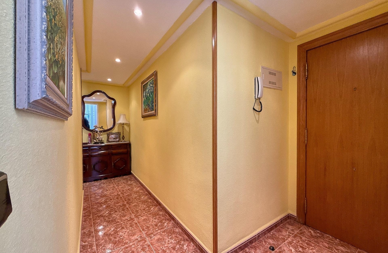 Resale - Apartment - Torrevieja - Playa del Cura