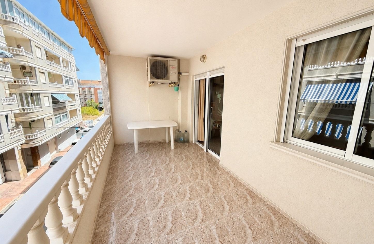 Resale - Apartment - Torrevieja - Playa del Cura