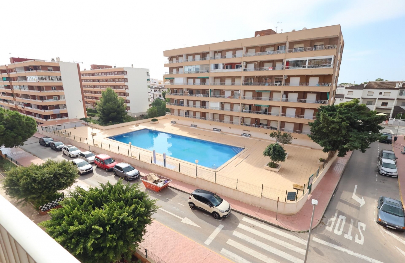 Resale - Apartment - Torrevieja - Punta Prima