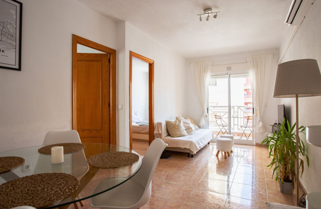 Resale - Apartment - Torrevieja