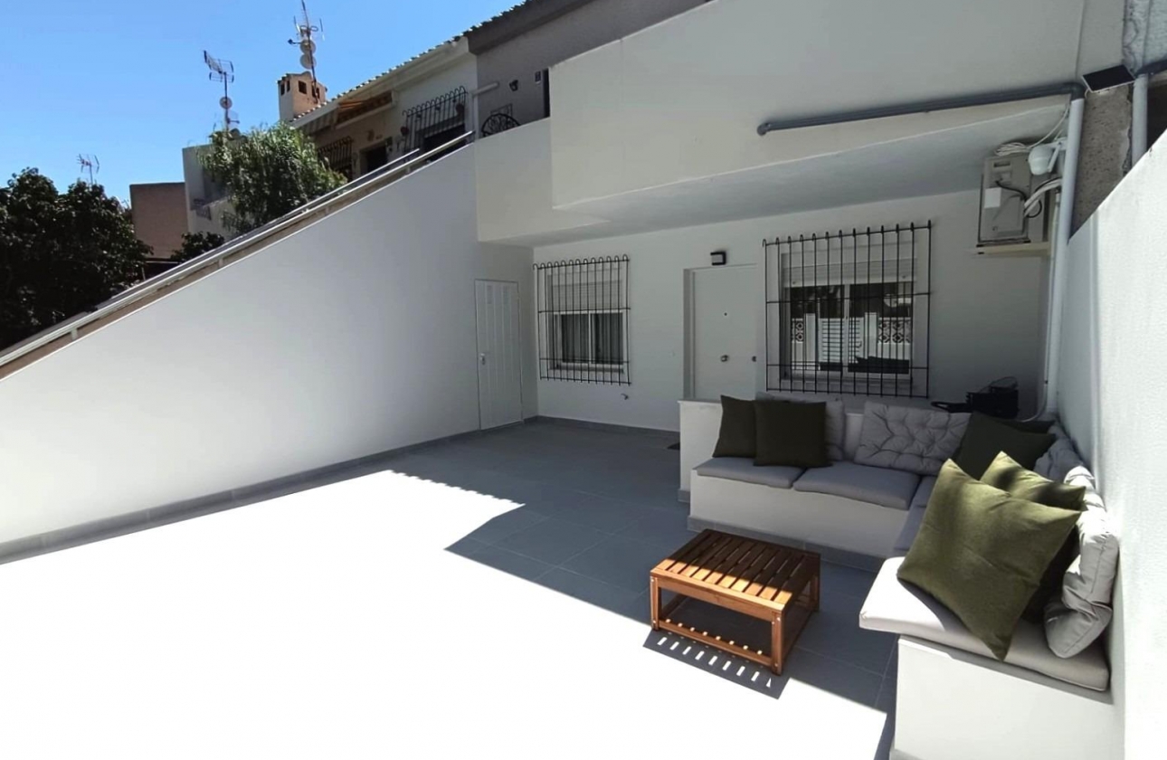 Resale - Bungalow - Orihuela Costa - La Regia