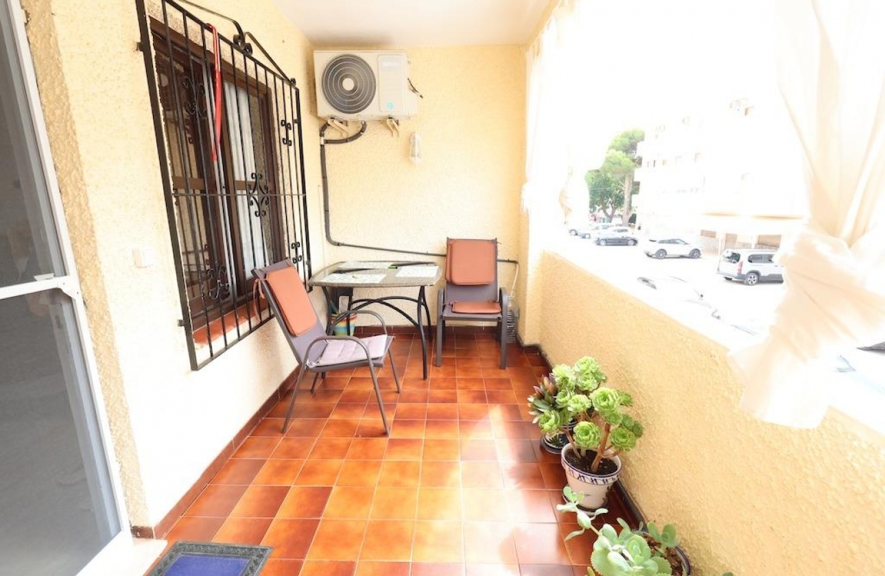 Resale - Bungalow - Orihuela Costa - La Regia