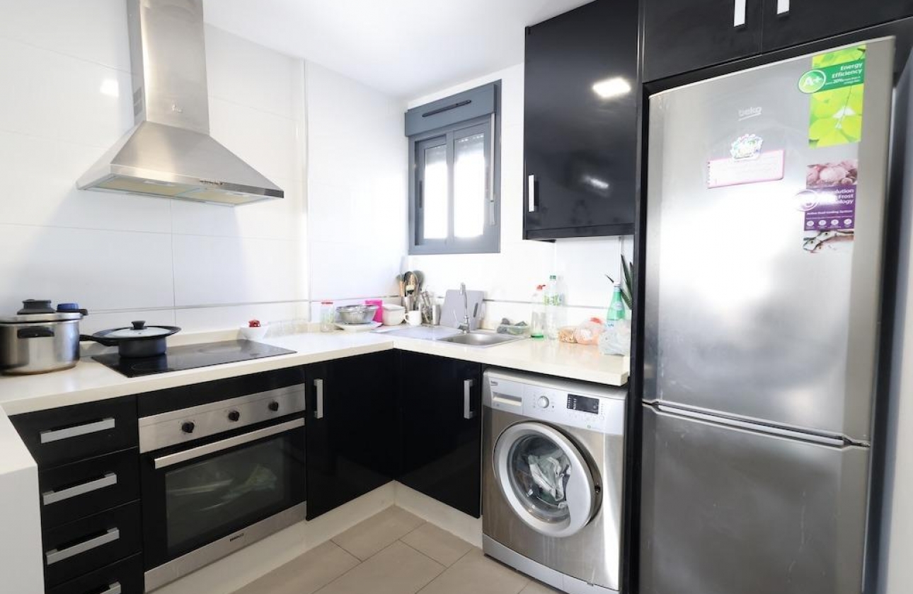 Resale - Bungalow - Orihuela Costa - La Zenia