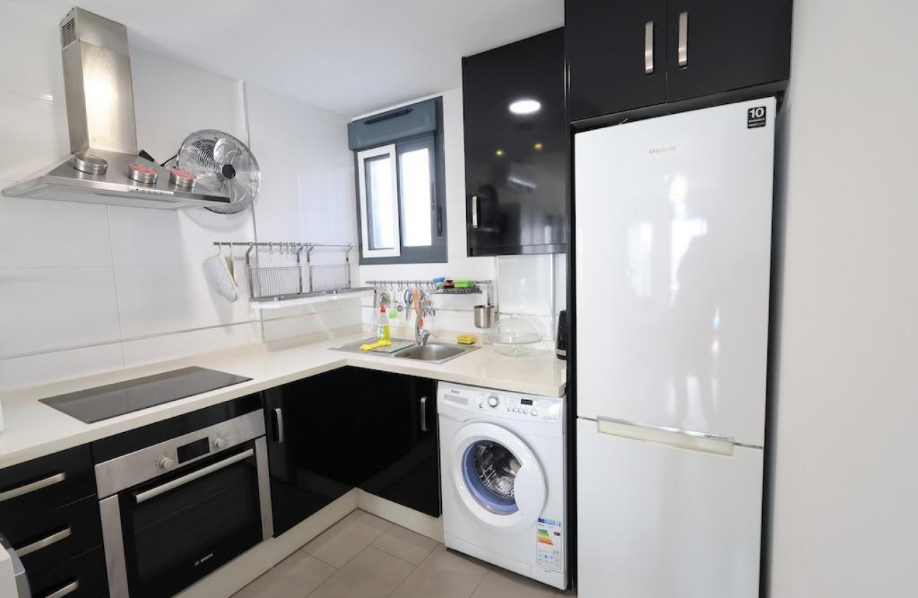 Resale - Bungalow - Orihuela Costa - La Zenia