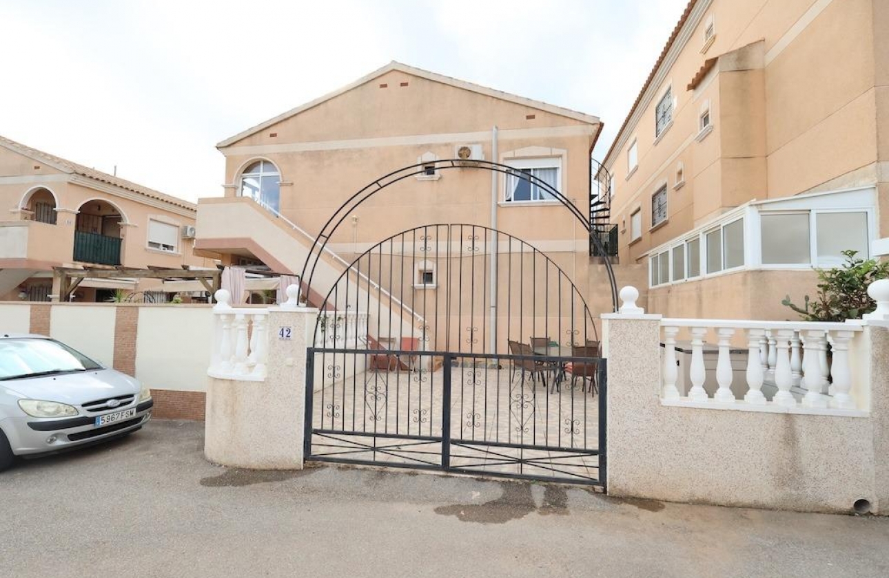 Resale - Bungalow - Orihuela Costa - La Zenia