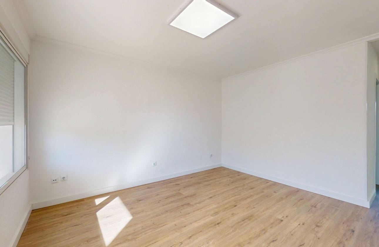 Resale - Bungalow - Orihuela Costa - Villamartín