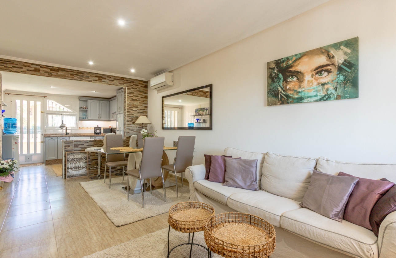 Resale - Bungalow - Orihuela Costa - Villamartín