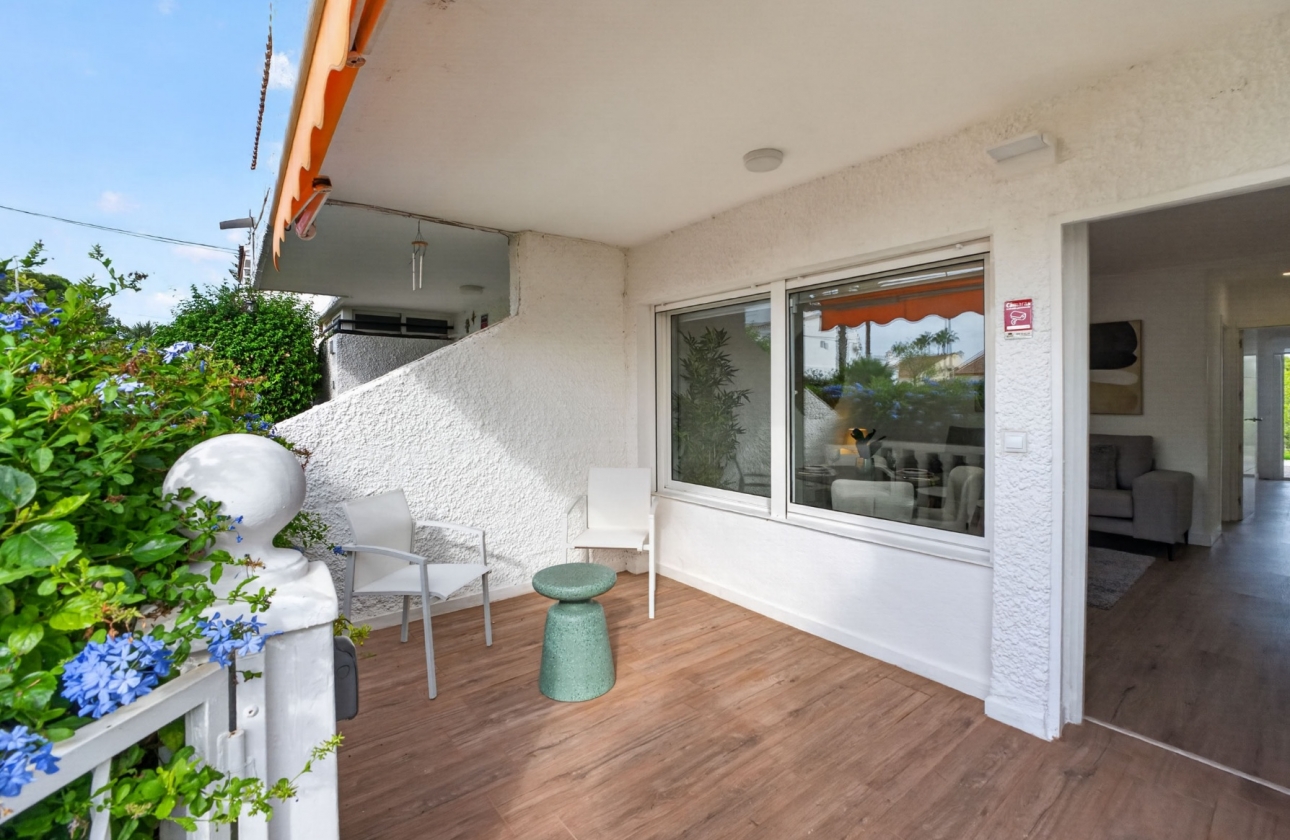 Resale - Bungalow - Orihuela - Villamartín