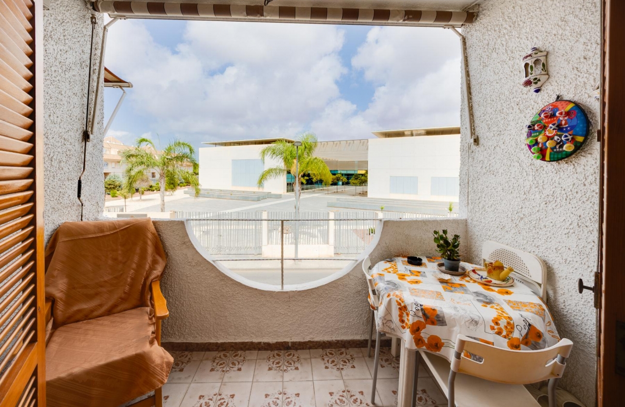 Resale - Bungalow - Torrevieja - Acequion