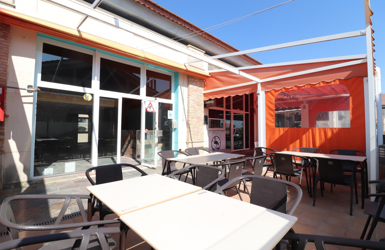 Resale - Commercial Unit - Algorfa - La Finca Golf Resort
