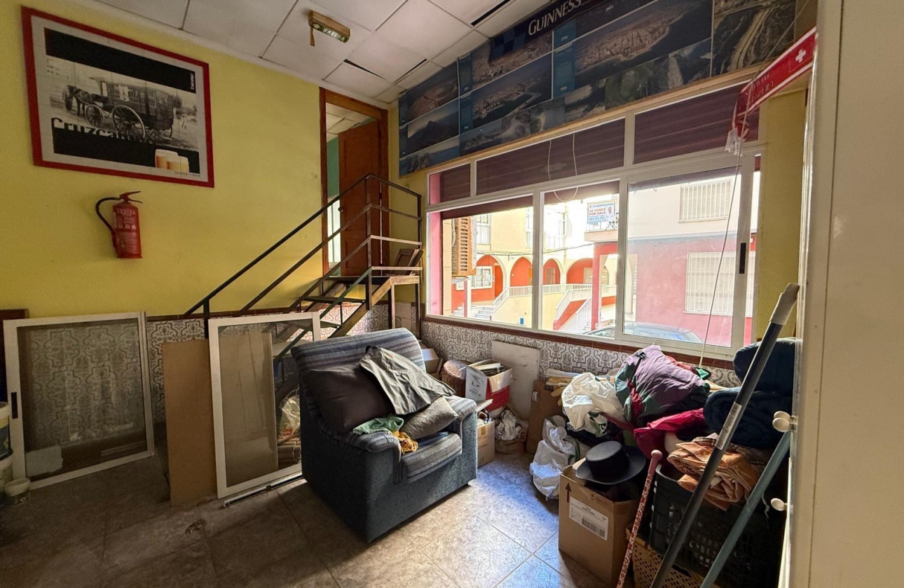 Resale - Commercial Unit - Torrevieja - Playa del Cura