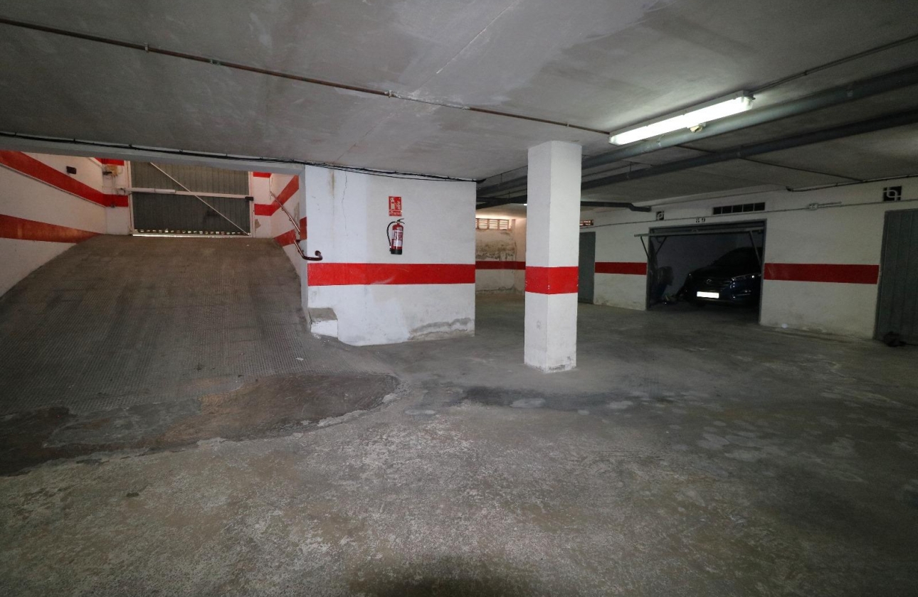 Resale - Garage - Torrevieja - Acequion