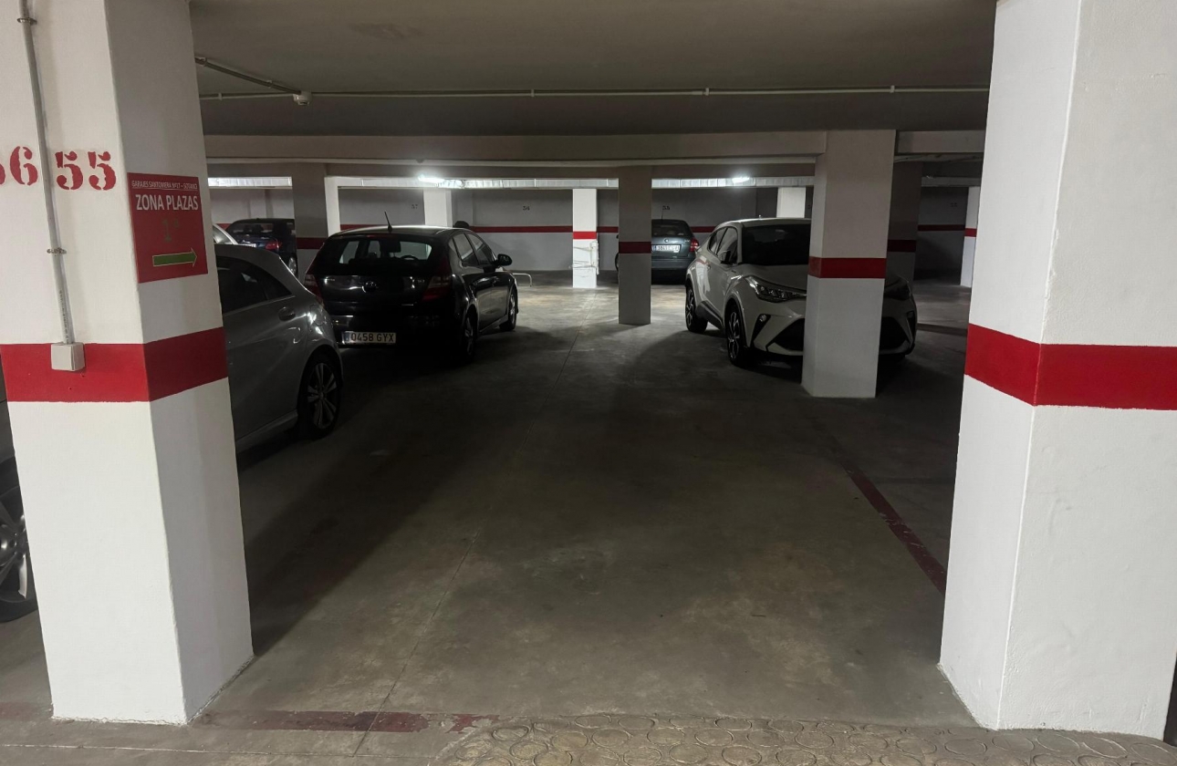 Resale - Garage - Torrevieja - Acequion