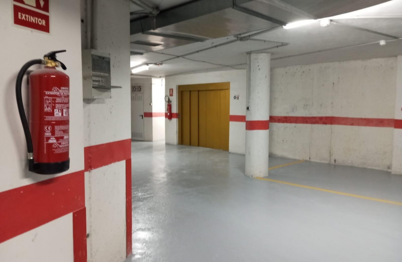 Resale - Garage - Torrevieja - La Mata