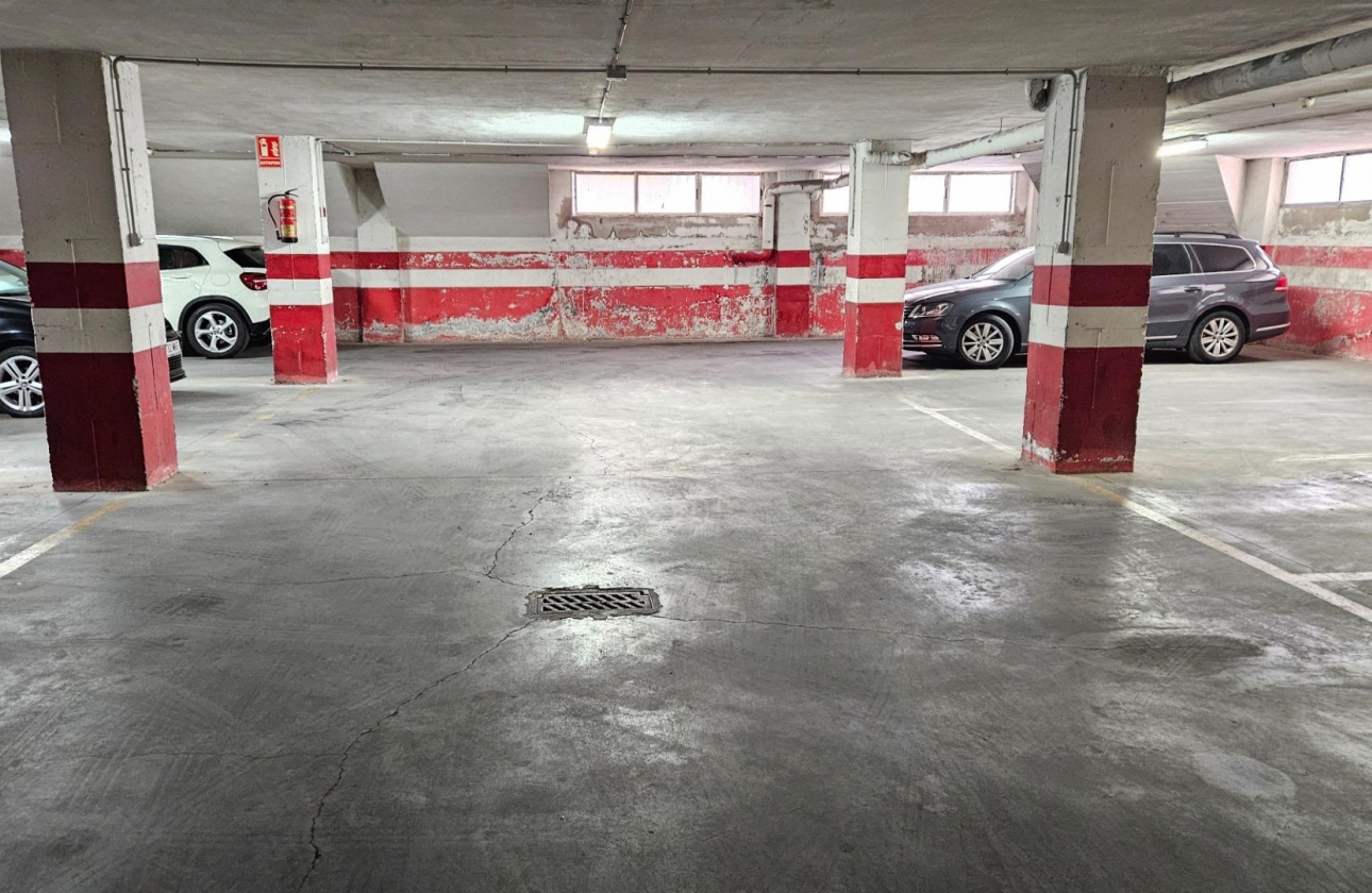 Resale - Garage - Torrevieja - Playa del Cura