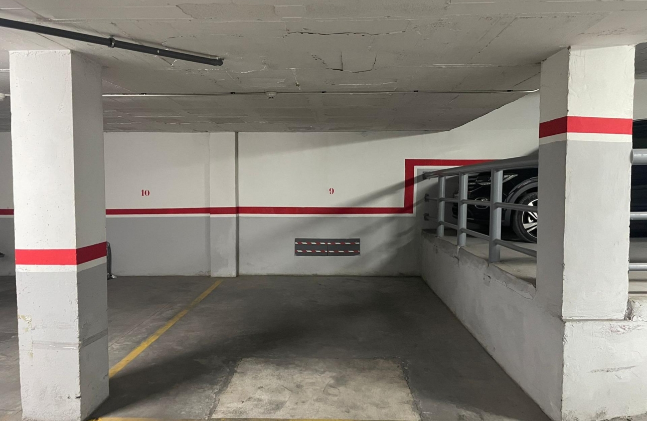 Resale - Garage - Torrevieja - Playa del Cura